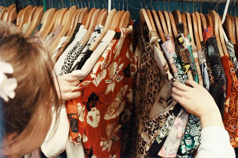 dampak thrift shop